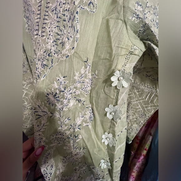 Sage green Pakistani outfit - Picture 3 of 12